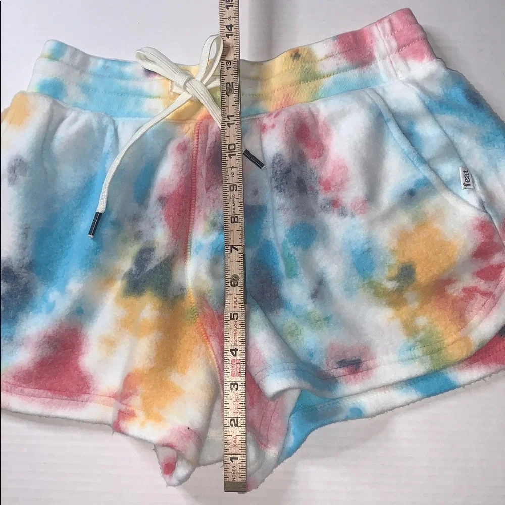 FEAT Blanket‎ Blend Shorts. Size Small.  Pastel Pebble